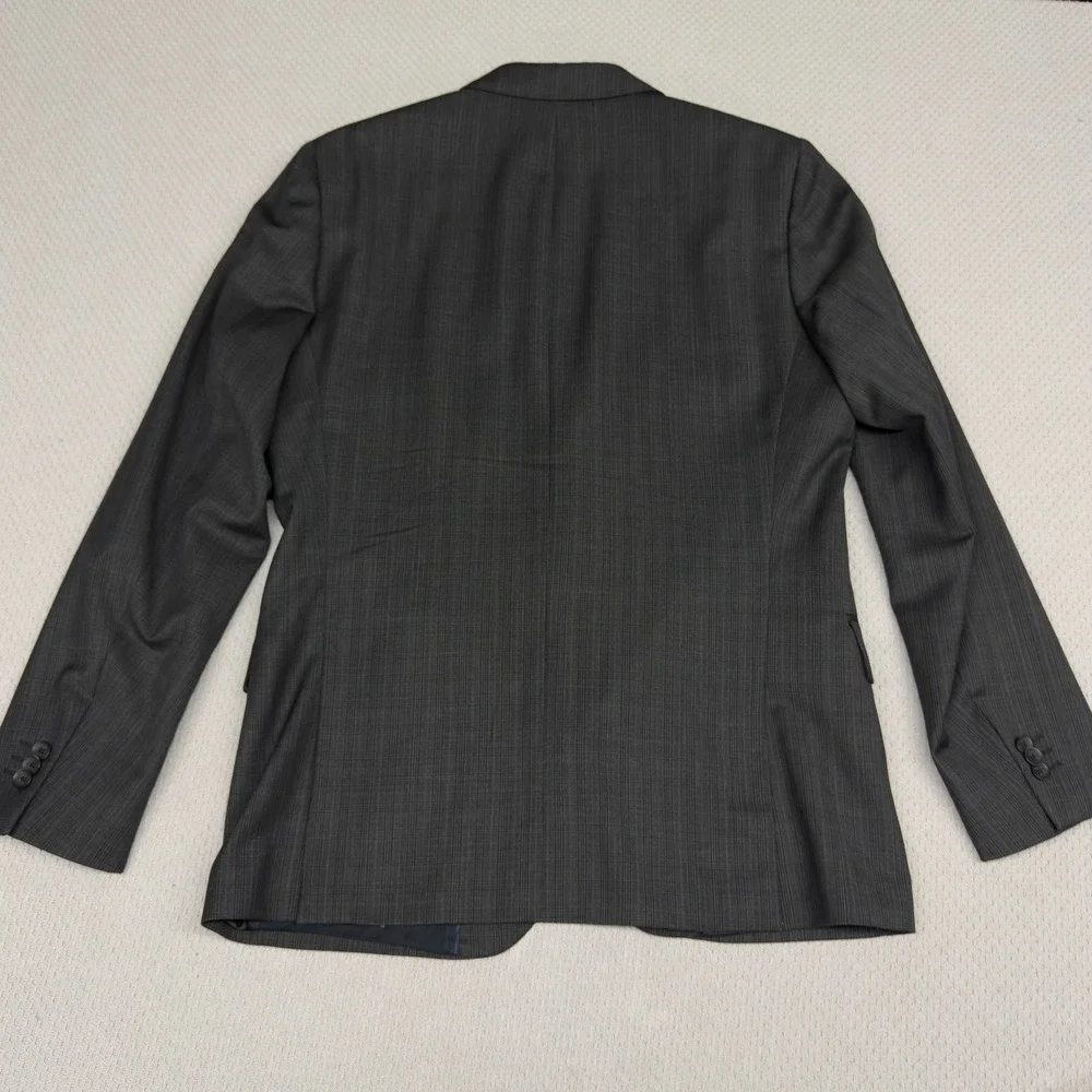 Banana Republic men adult